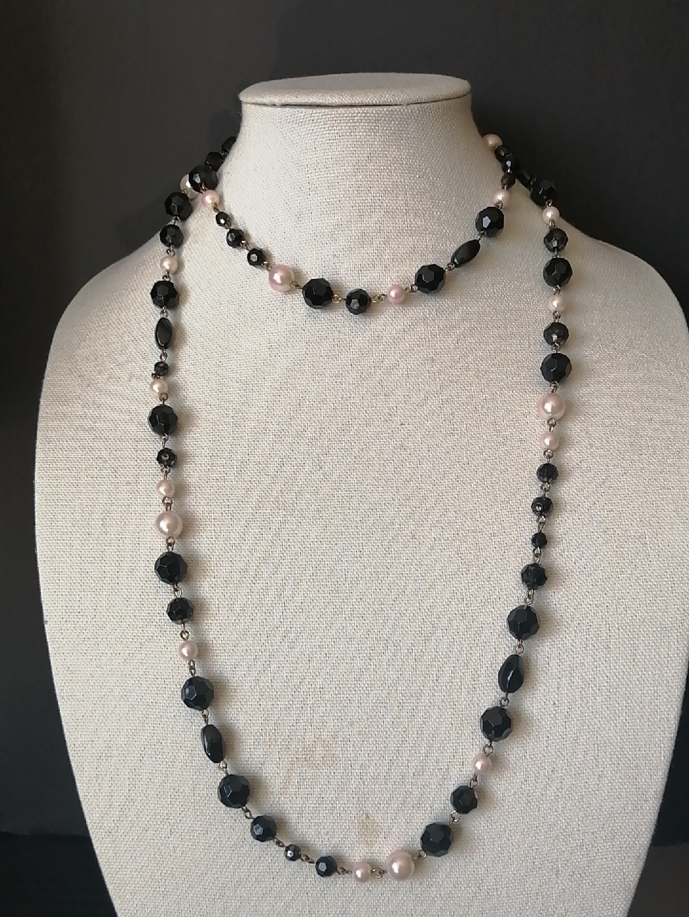 Vintage Art Deco Black Plastic Faceted Beads Blush Faux Pearls Flapper Necklace